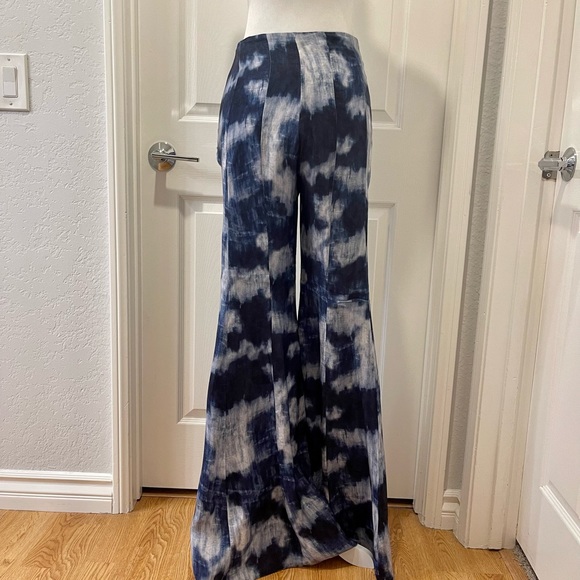 Madiyah Al Sharqi x Karen Wazen Pants - The Madiyah Al Sharqi x Karen Wazen Kylie Tie-Dye Flare Pants Size 36 UK